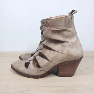 Veracruz Tan Leather Cutout Side Zip Strap Detail Block Heel Ankle Boots 632